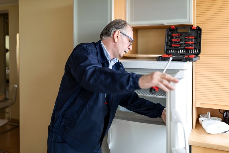 Refrigerator repair in Irvine